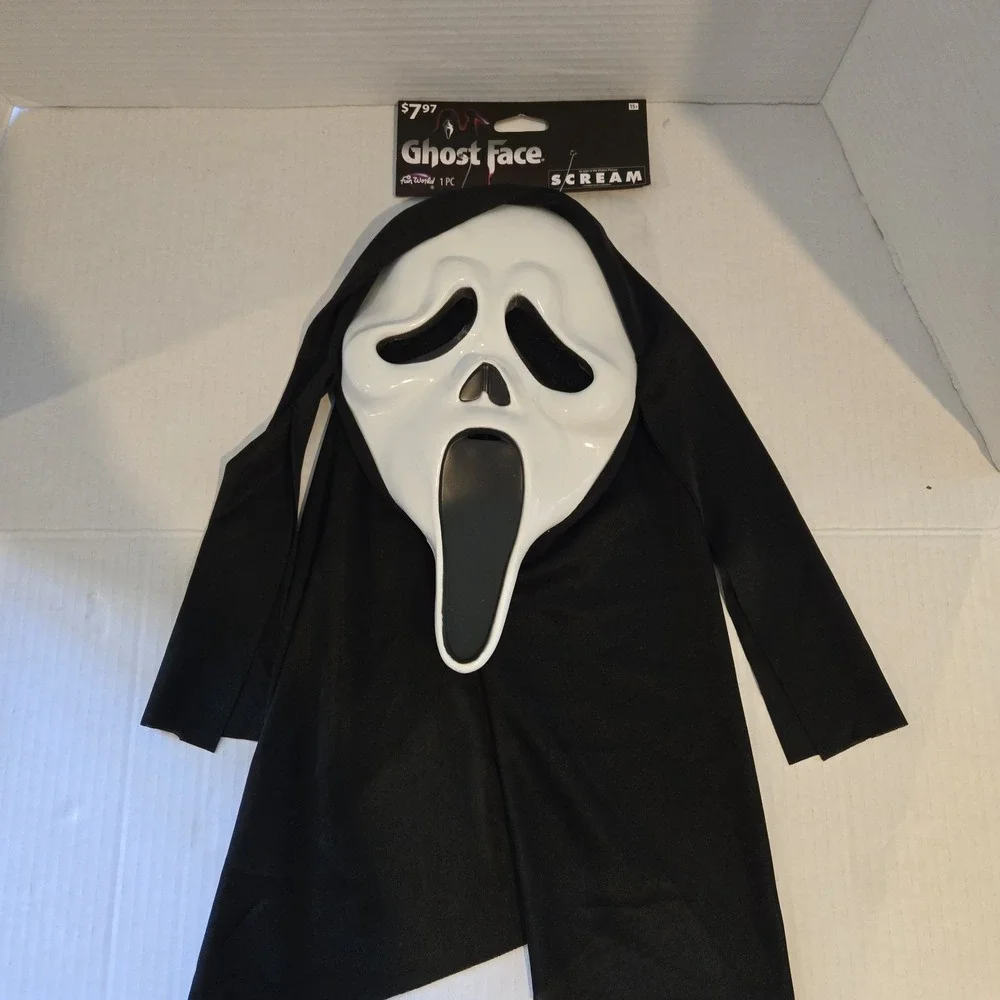 New 2021 Scream Ghost Face‎ Mask Easter Unlimited Fun World Ghost Face Lives